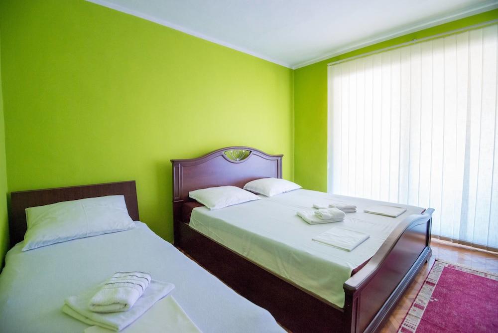Apartments Ivardic Kotor Eksteriør bilde